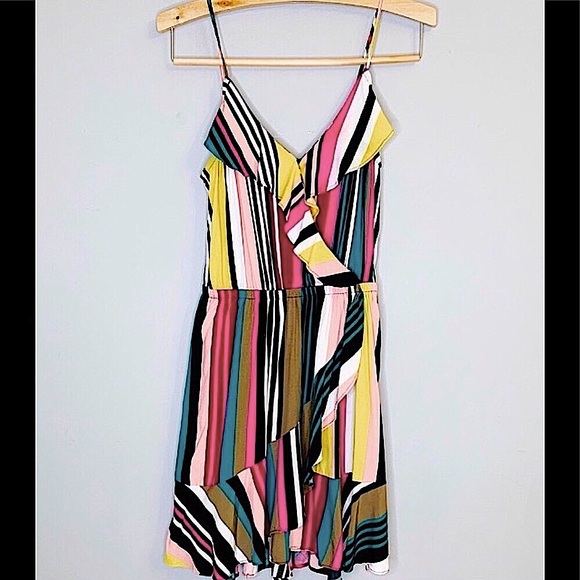 🆕🔥EXPRESS SILKY&SEXY MULTICOLORED FLOWY DRESS!!ASYMETRICAL BEAUTIFUL COLORS!! - Picture 1 of 13